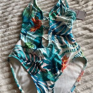 Vince Camuto new with tags swimsuit